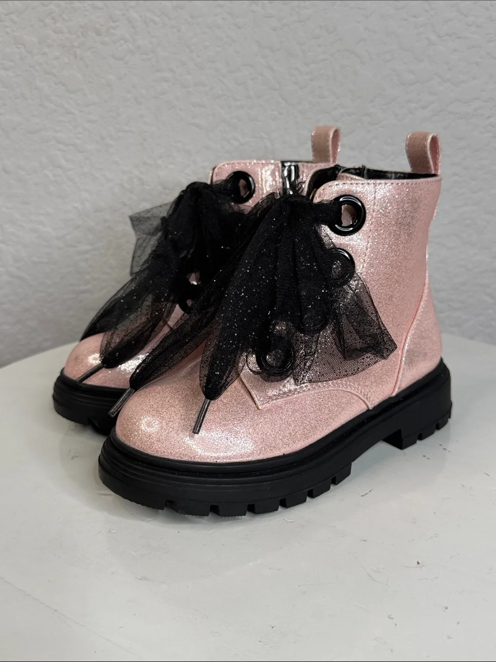 NINA CHASSY LIGHT PINK SHIMMER GLITTER COMBAT BOOTS BLACK TULLE LACES SIZE 10